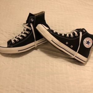 Converse shoes *like new*